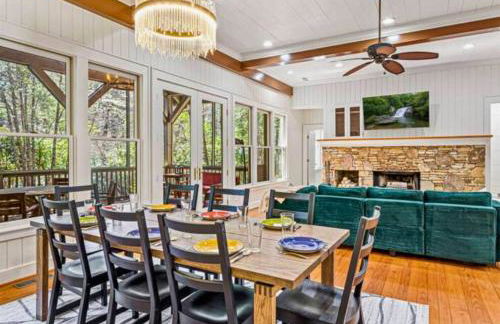 Riverfront Retreat: Sauna, Private Forest, 6 Falls - Foto 40