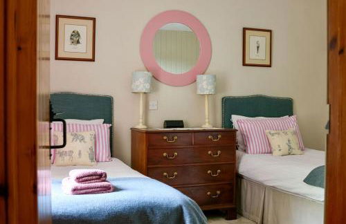 Spacious cottage - walk to Crieff - Photo 18