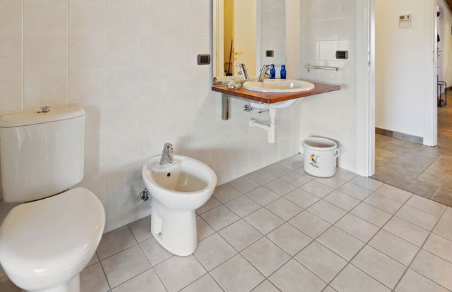 Belvilla by OYO Secluded Apartment With Balcony - Foto 20