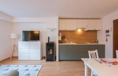 Alpine Retreat Bormio - With WIFI and Smart Tv - Photo 7