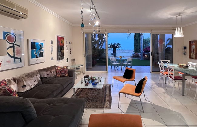 Larnaca Chelidonia Seafront Villa - Foto 4