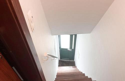 Basilio Studio next to Ladra Flea Market - Foto 18