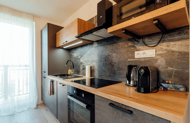 Miracle Seasons - Foto 25