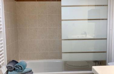 ORBIS - "L'Opaline" - Studio calme dans une belle résidence avec piscine - Parking - WiFi - Foto 18