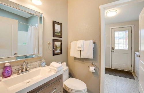 Serene Sequim Retreat with Deck Pets Welcome! - Foto 23