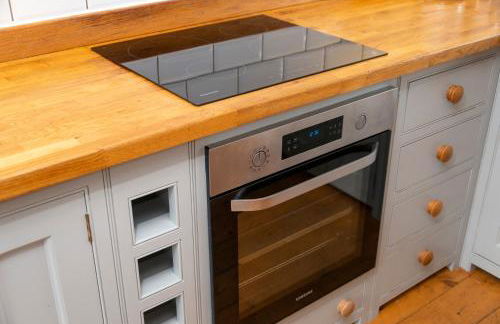 Stylish Cottage - Walk to Beach & Pubs & Fast WiFi - Foto 24