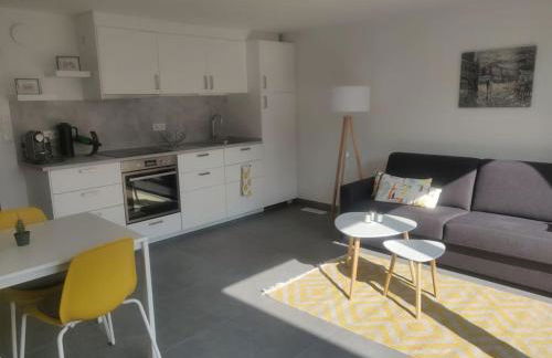 Ruhige 2-Zimmer Wohnung in zentraler Taunus Lage - Foto 3