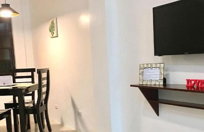 Rona's Townhouses - Photo 7