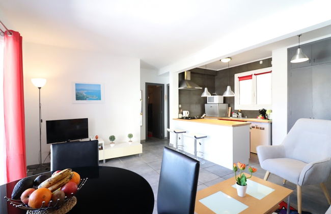 Apartment in Roses With Balcony - Photo 10