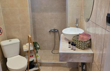 Olive Tree's House - Photo 6