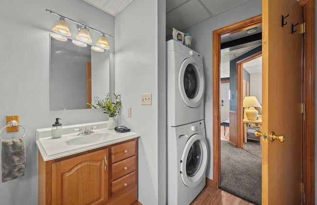 Lake View Chalet by Avantstay Lake Access + Deck - Foto 30