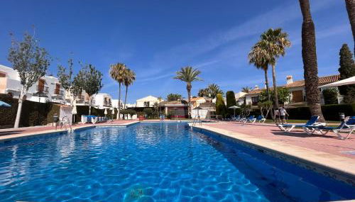 Casa Brisa Vera Costa con piscina abierta todo el año - Foto 4, sunbed