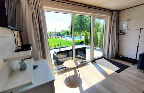 Słońce i Woda Domki Całoroczne, Podgrzewany Basen, Balia z jacuzzi, Klimatyzacja, Bezpłatny Parking - Foto 30