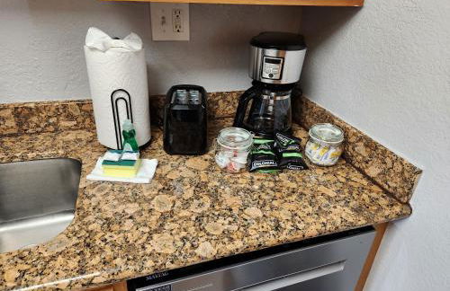 Beautiful 2-Bedroom Condo Near Universal and other Orlando Attractions, King Bed & Wi-Fi - Foto 21