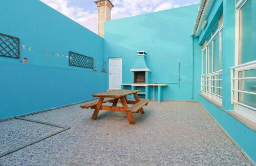 Azores Surf Center House - Photo 8