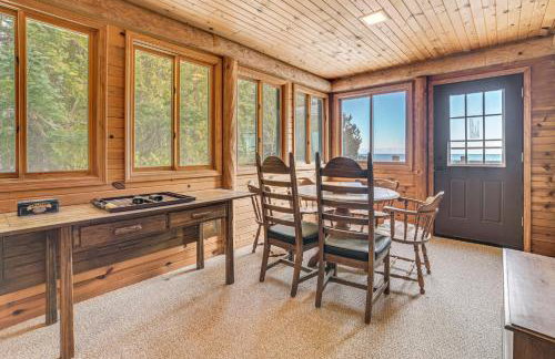 On-Site Trails and Private Beach! Lake Huron Retreat - Foto 9