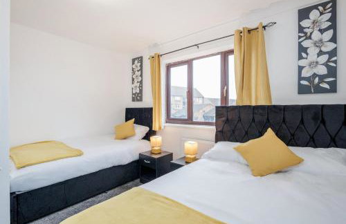 Lovely House in Dagenham / Barking with free parking, WiFi & Garden - Foto 4