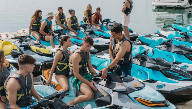 Aprendiendo a pilotar las motos de agua