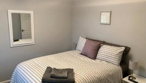 AB - Top floor 2 bed modern town centre apartment with parking for one vehicle - Foto 3