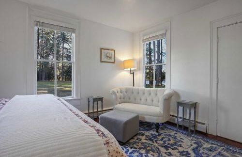 3BR Farmhouse with Porch Fire Pit Horseshoe Pit - Foto 16