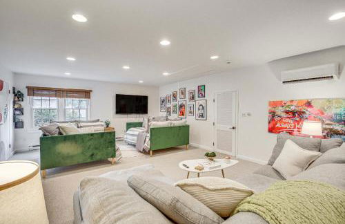 Serene Holmes Cottage Near Lakes and Trails! - Foto 16