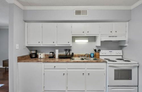 Chic Minimal Farmhouse 1 BR Near Duke Hospital - Foto 6