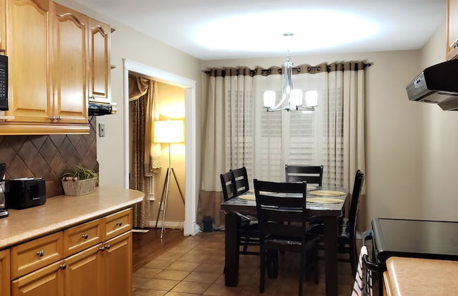 Bungalow With Cozy 4 Bedrooms on a Large Property Lot ! Late Check-out - Foto 5