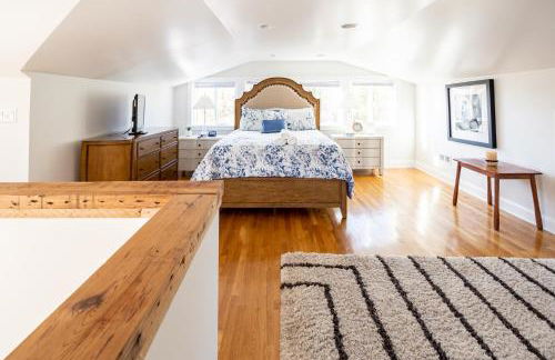 Contemporary 3-Bedroom Home with Balcony in RVA - Foto 23