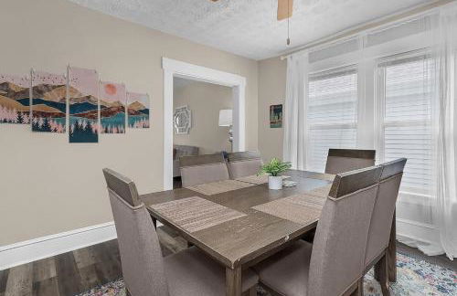 Chic 2BR near DT, 8 min walk to Park&Conservatory - Foto 26