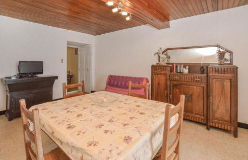 2 Bedroom Cozy Apartment In Pietranera - Foto 13
