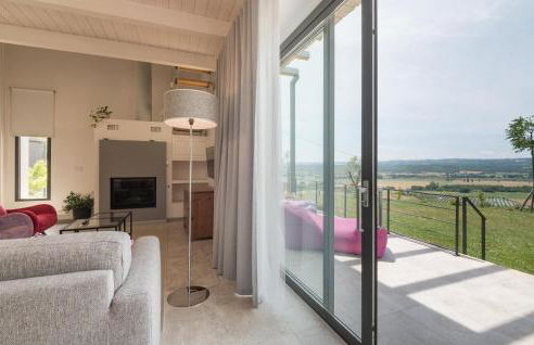 Lovely Home In Alviano With Kitchen - Photo 17