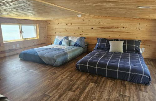 Lakefront Cottage with Hot Tub & Sunset Views - Foto 12