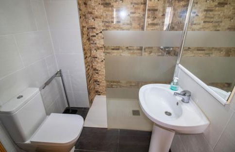 Apartamento con aire acondicionado y piscina ALBERT VILLAS - Photo 15