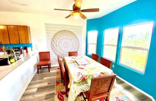 THE HONOMU HOUSE - Gorgeous, Spacious 4Bd2Ba Home near Waterfalls and Hilo, Sleeps 12! - Foto 17