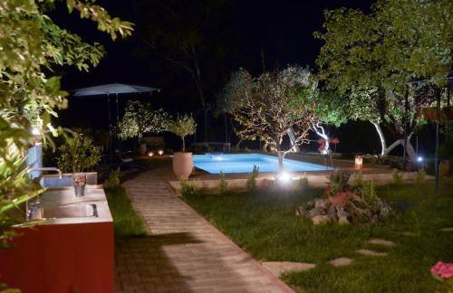 The Red House in Dassia - Foto 4