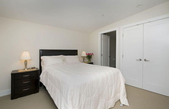 Qualicum Landing - Photo 5