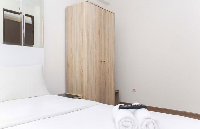 Homey and Simply 2BR at Lagoon Bekasi Town Square Apartment - Foto 2