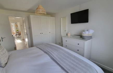 HighTide - 2 bed with parking, balcony & sea view. - Photo 44