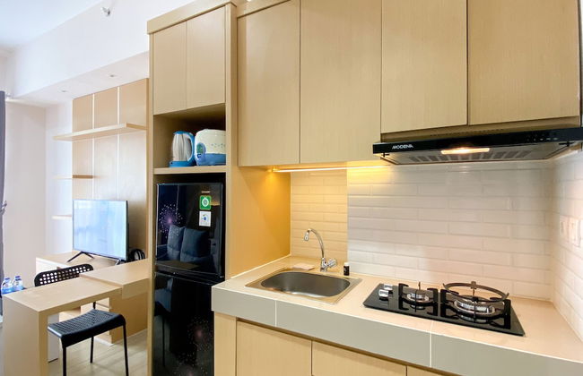 Comfort And Simply Design Studio At Vasanta Innopark Apartment - Foto 14