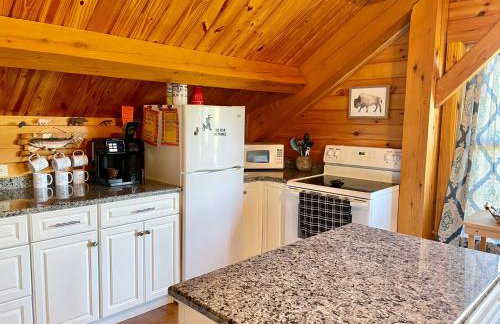 Spacious Salmon River Waterfront Lodge for 6 - Foto 8