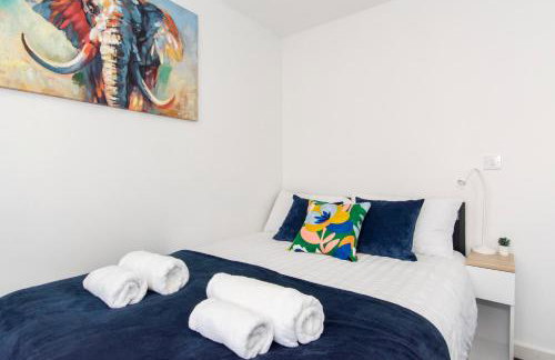 Workers Families Pet Friendly 7Bed 2Bath and WC Free Parking Garden 14PPL - Photo 18