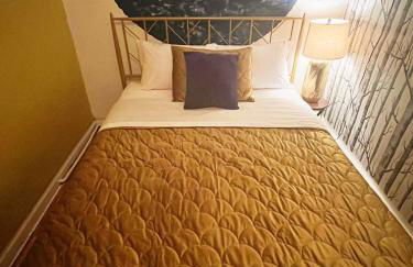 Ironbound 4 bdrm Industrial Suite! FREE parking - Photo 46