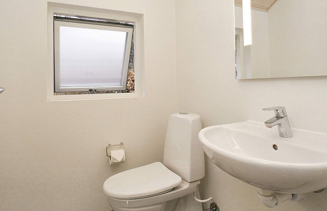 6 Person Holiday Home in Melby - Foto 9