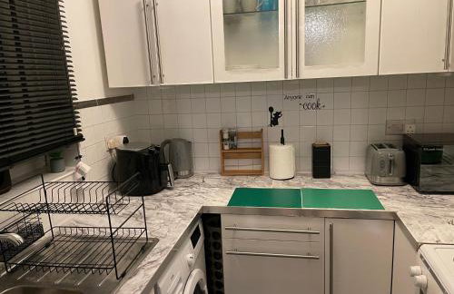 Cosy Flat behind a CreekBeach in Grays - Foto 22