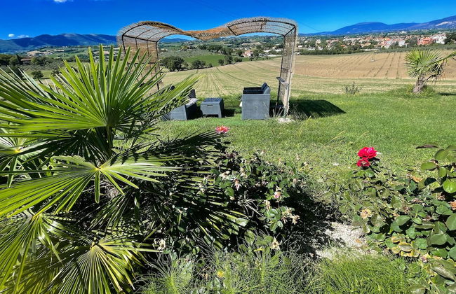 Spoleto Poolside - apt Sleeps 4 on Beautiful Campus - 1 km max Spoleto Central - Photo 53