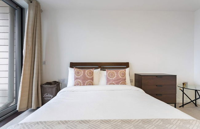 Modern 1 Bedroom Apartment Near Canary Wharf With Balcony - Foto 5