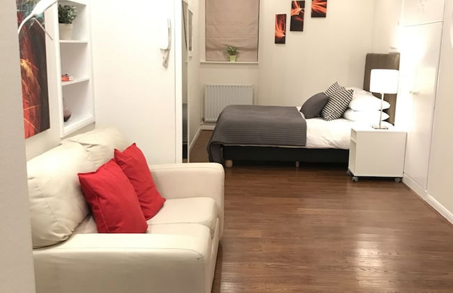 SHQ Apartments - Photo 18