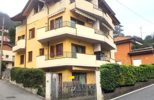 Onda del lago Mountain Lake Iseo Hospitality - Foto 21