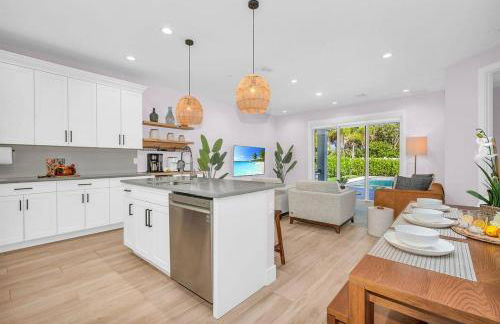 Opulence & Serenity at Our Luxury Home in Jupiter! - Photo 26