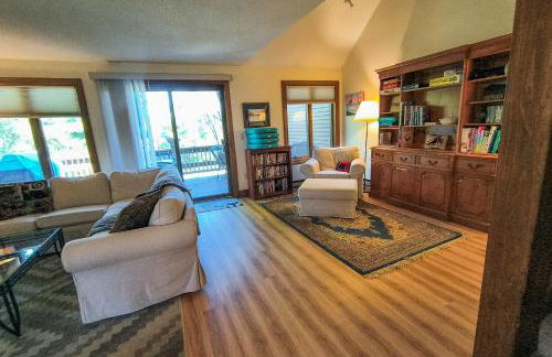 Saltbox 12F - Photo 47